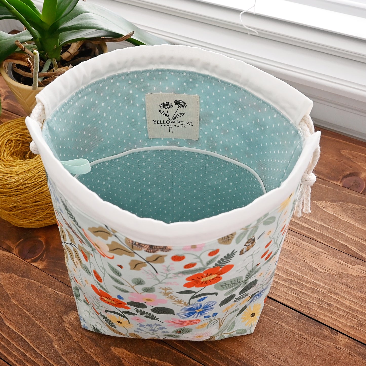 Drawstring Project Bag with Pockets