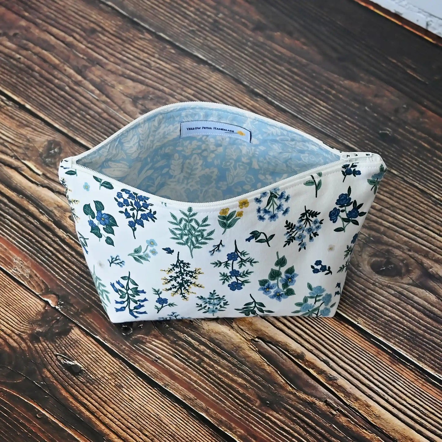 Pretty White Floral Accessory Pouch
