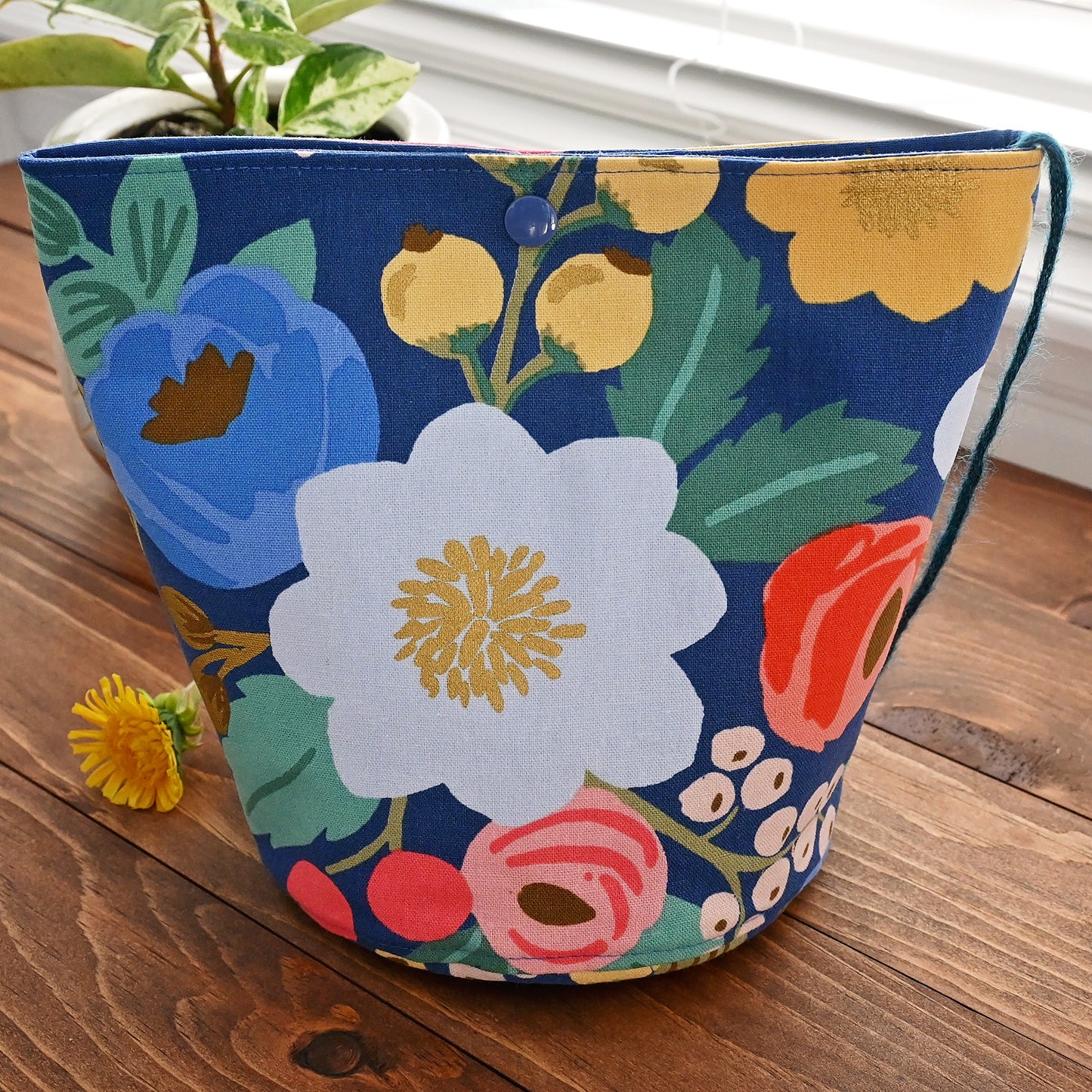 Vintage Garden Yarn Cozy - Large