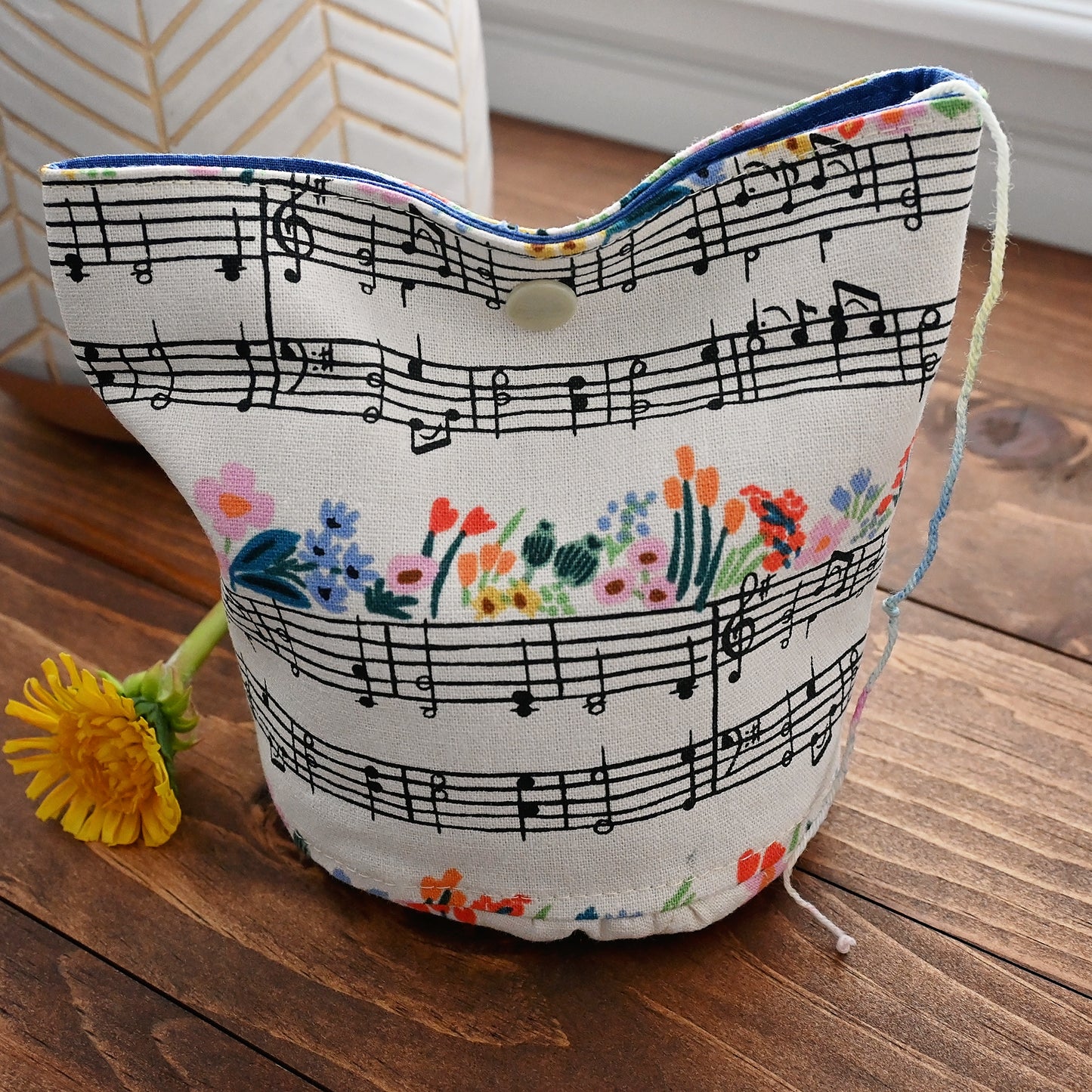 Music Notes Yarn Cozy - Small