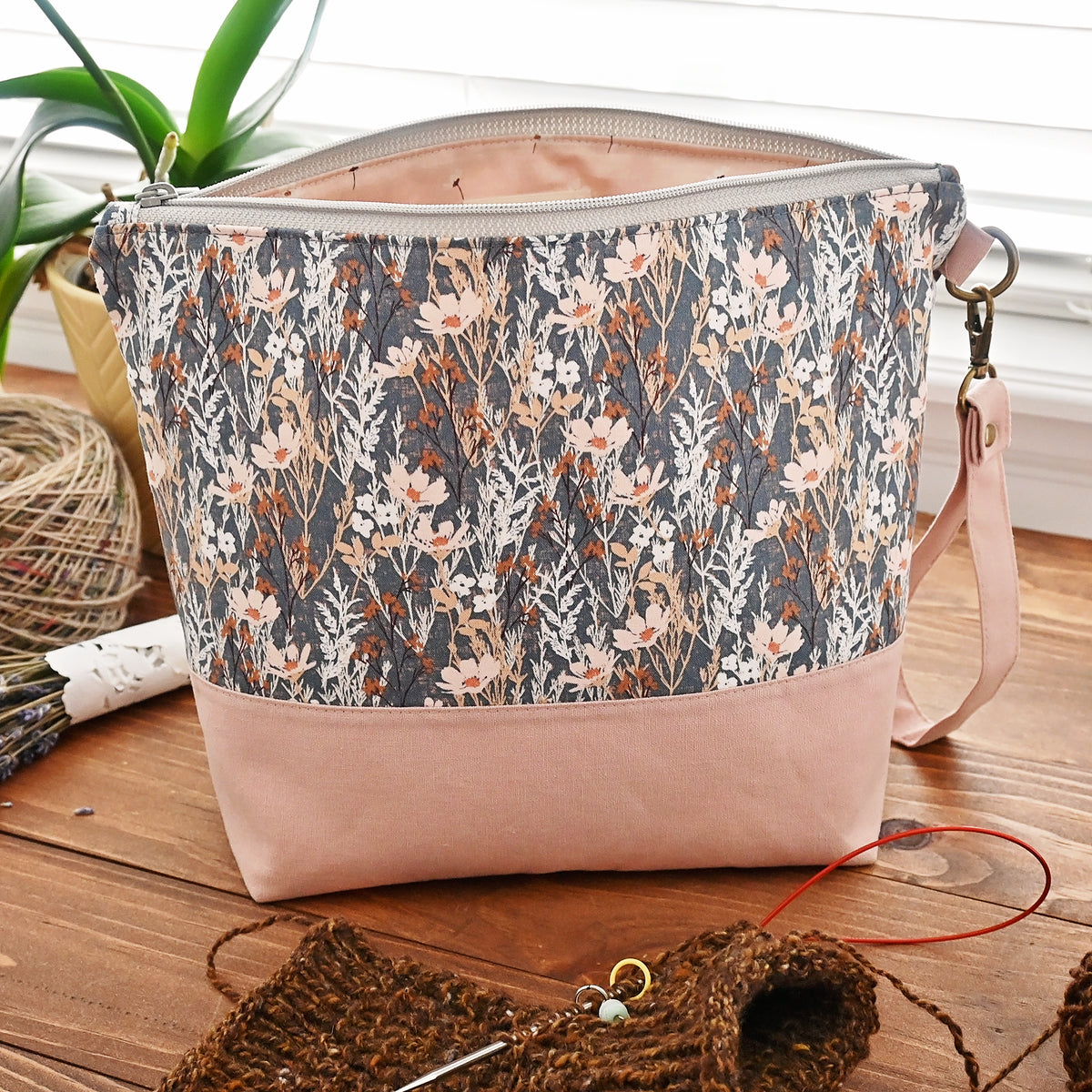Weekend Wildflowers Zippered Project Bag