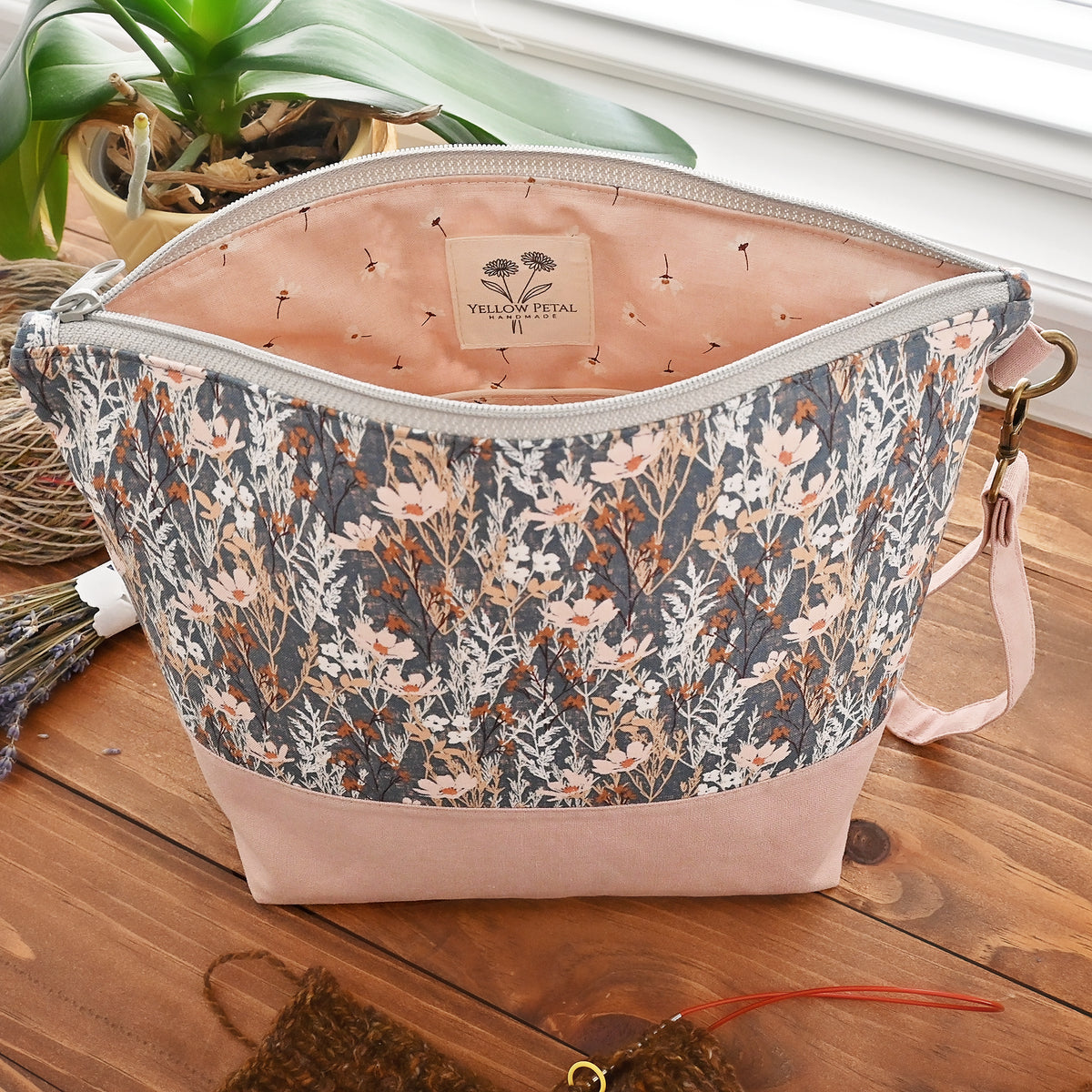Weekend Wildflowers Zippered Project Bag