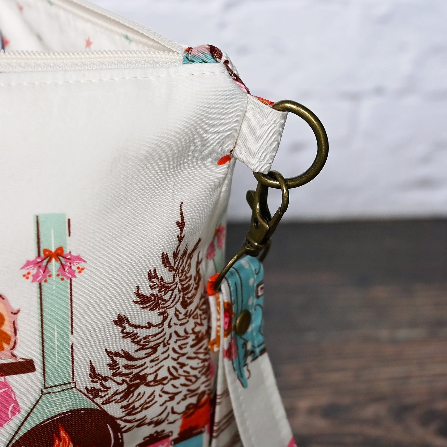 Christmas in the Cabin Zippered Project Bag