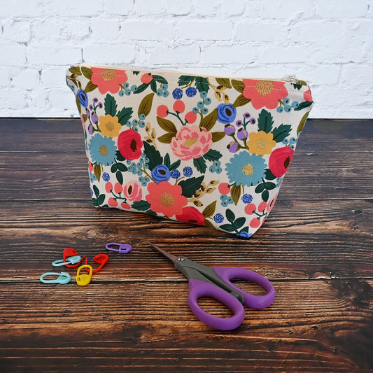 Vintage Garden Floral Accessory Pouch