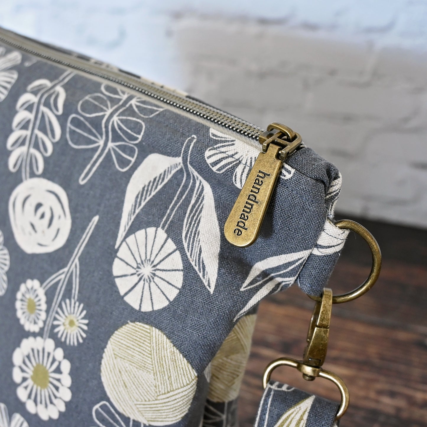 Canvas Zippered Project Bag in a Pretty Yarn Ball Canvas