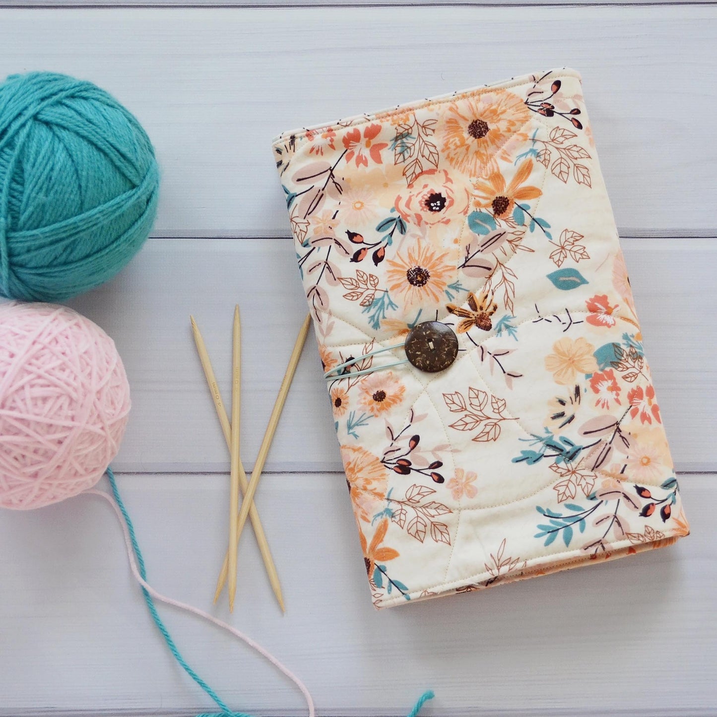 Quilted Trifold Case for Knitting DPNs and Crochet Hooks