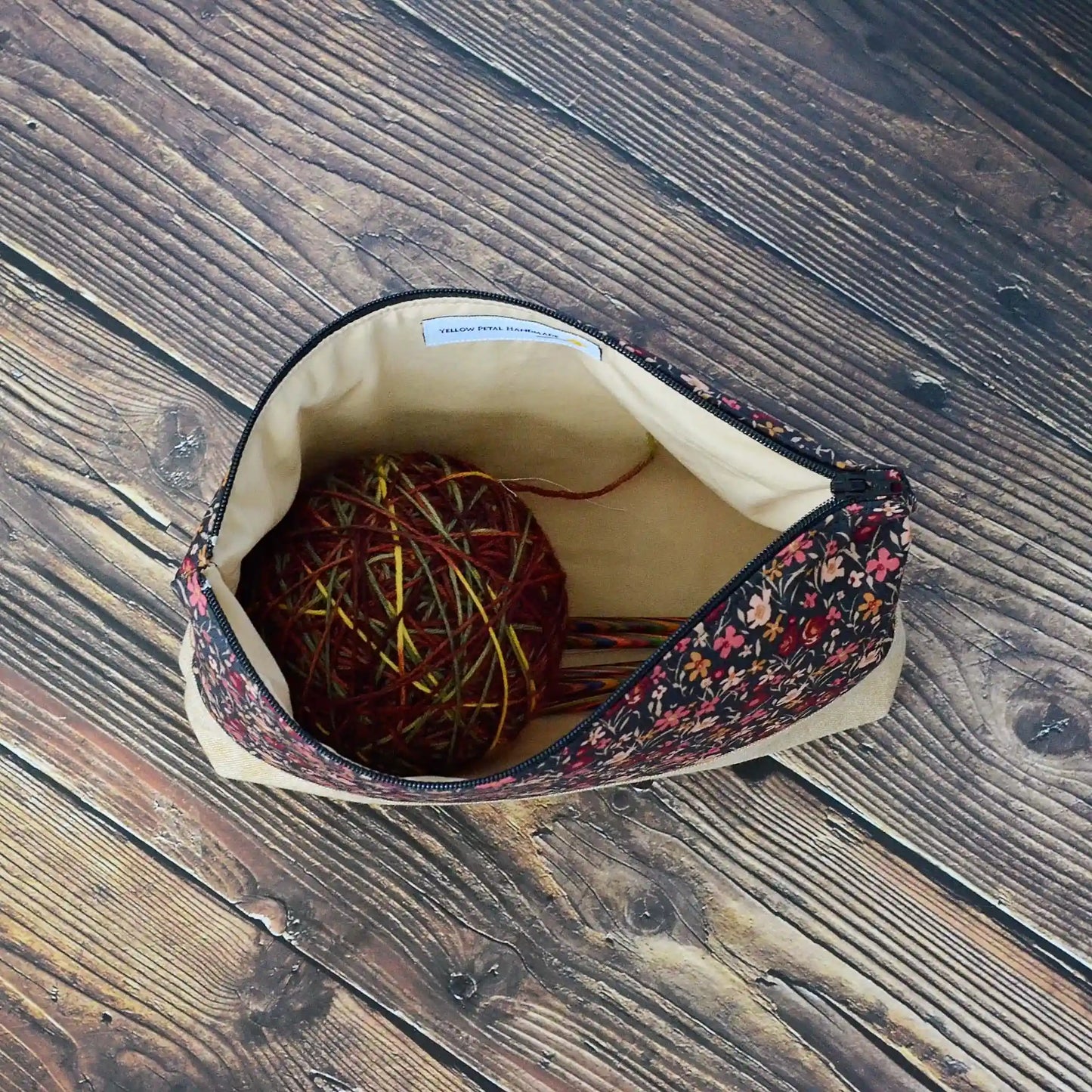 Pretty Floral Zippered Accessory Pouch