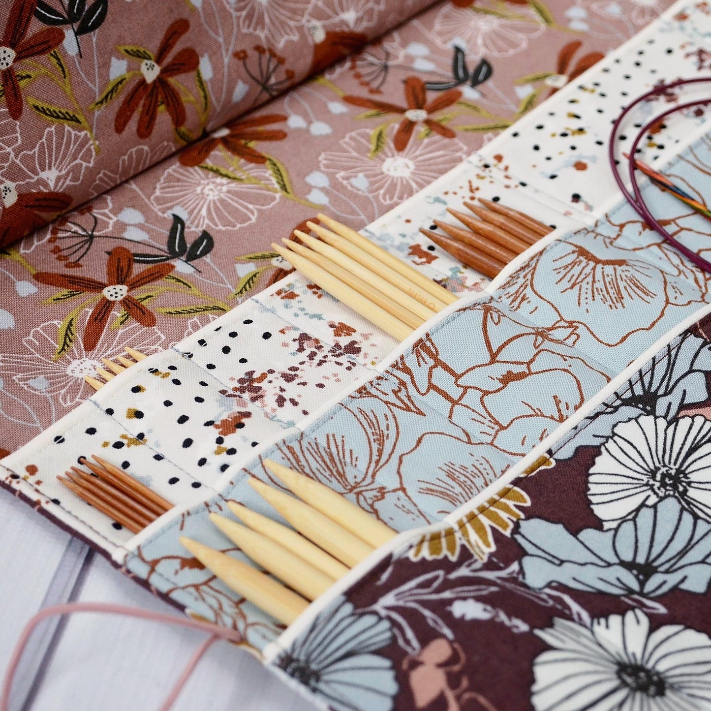 Trifold wrap for DPNs and Circular Needles