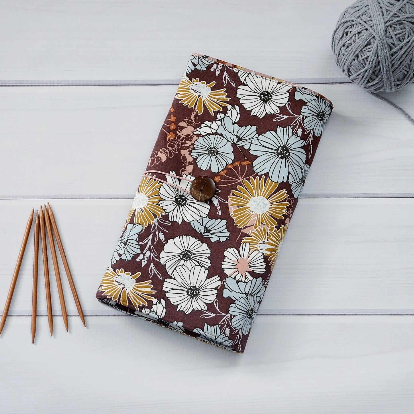 Trifold wrap for DPNs and Circular Needles